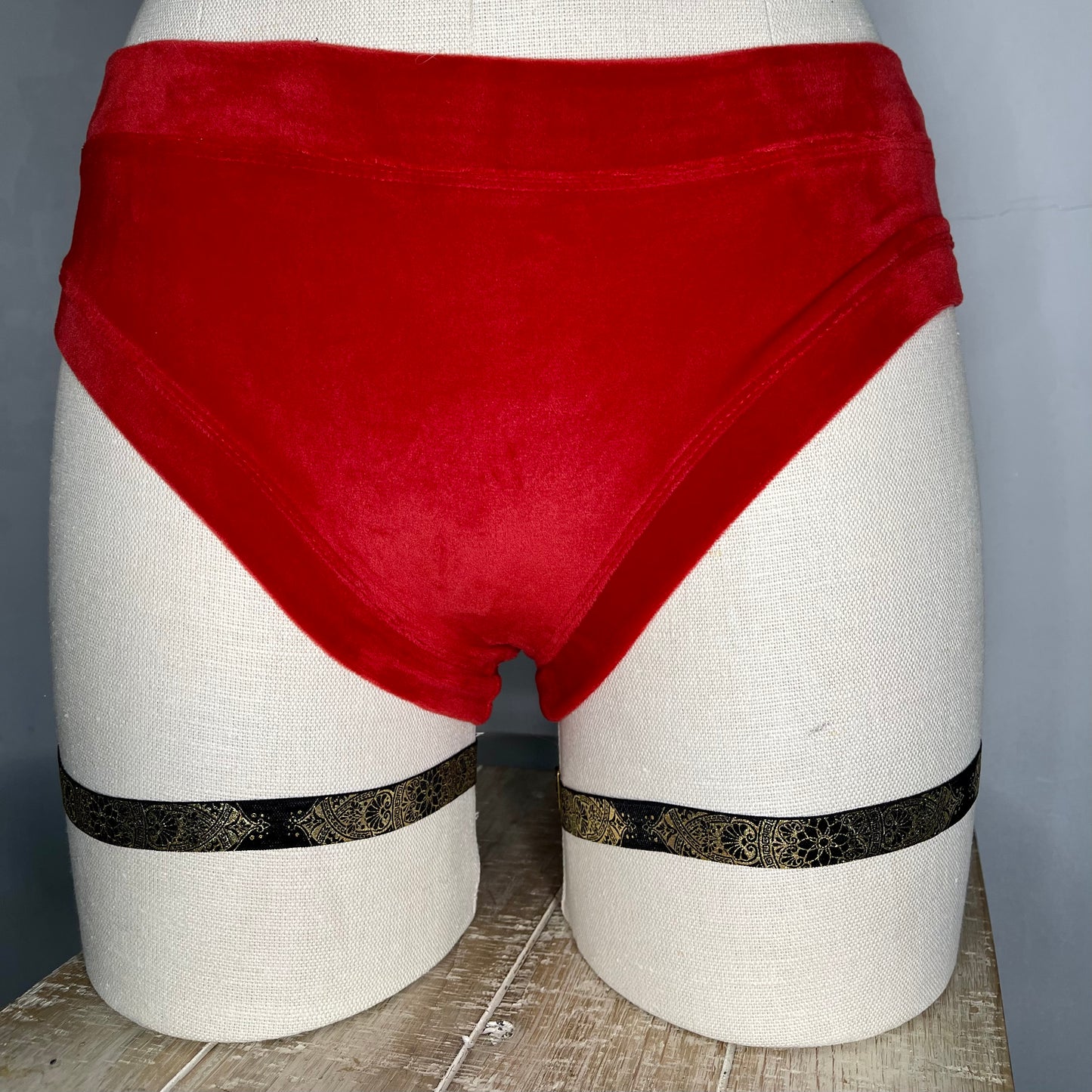Garters by Diamond Divas (pair)