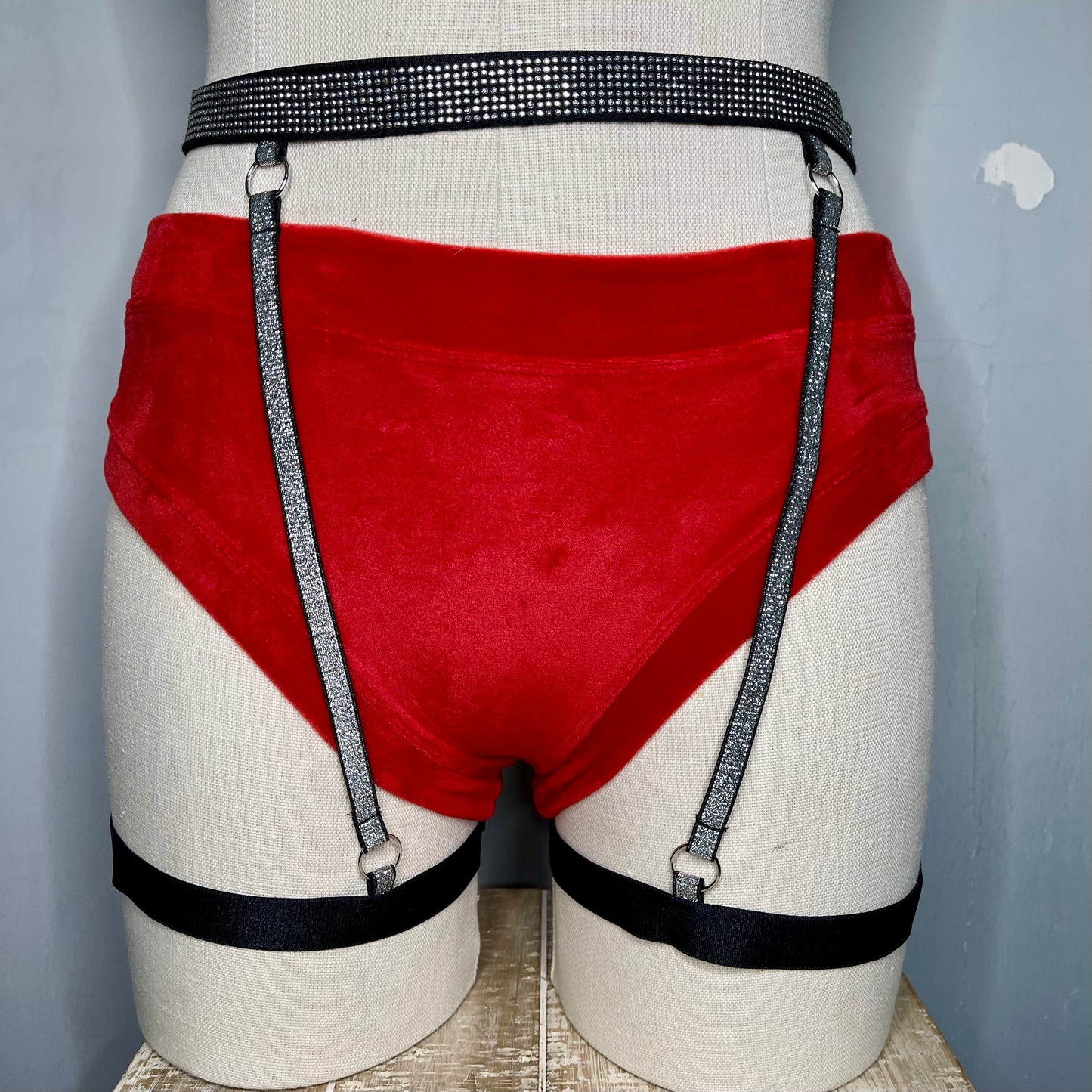 Jezebelle Garter Belt by Diamond Divas