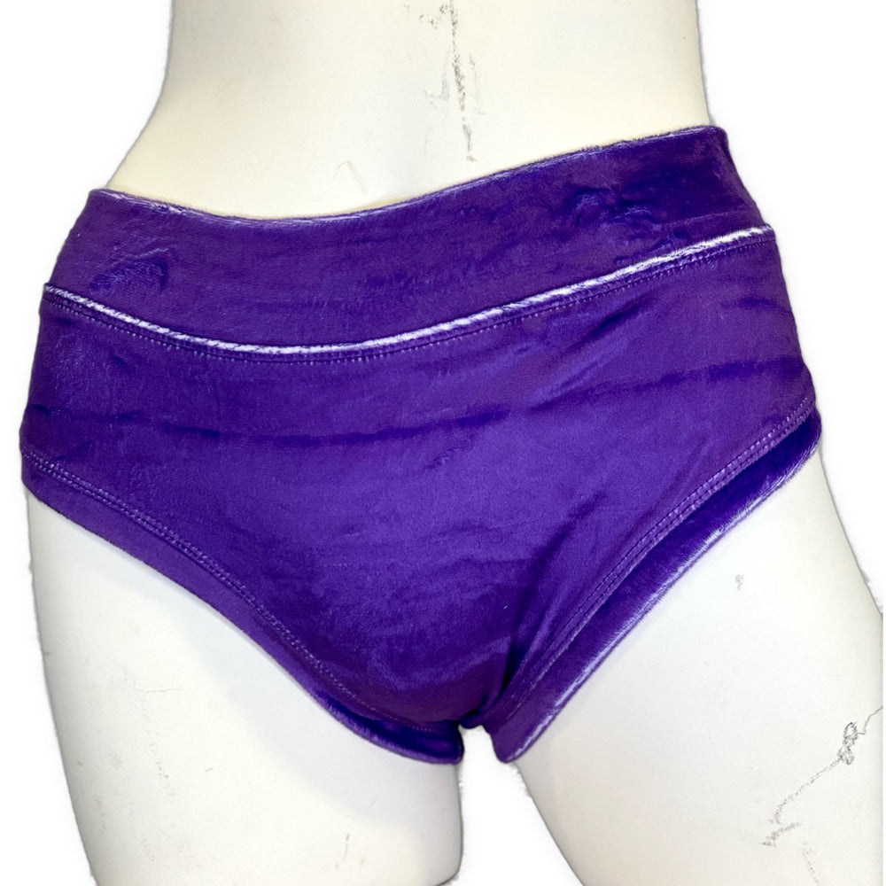 Pole Shorts (Low Waist)